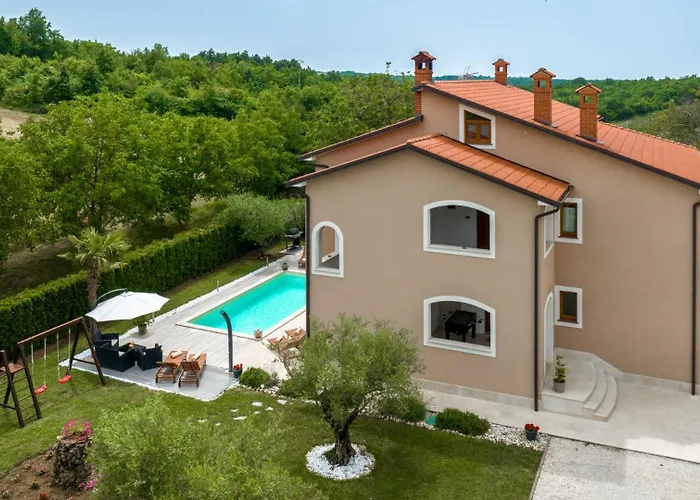 Beautiful Dani With Panoramic View In Vizina Villa *