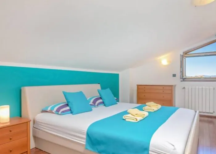 Villa Beautiful Dani With Panoramic View In Vizina