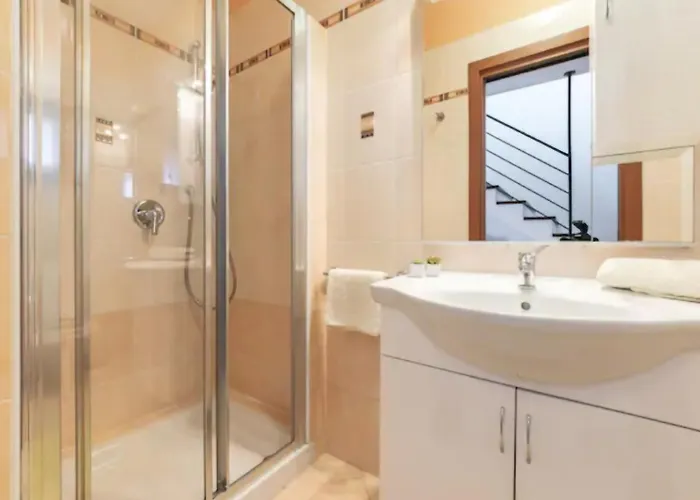 Villa Beautiful Dani With Panoramic View In Vizina